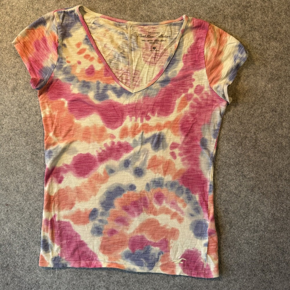 Hollister Must-Have Collection V-Neck T-Shirt Small Pink Orange Tie-Dye Cotton